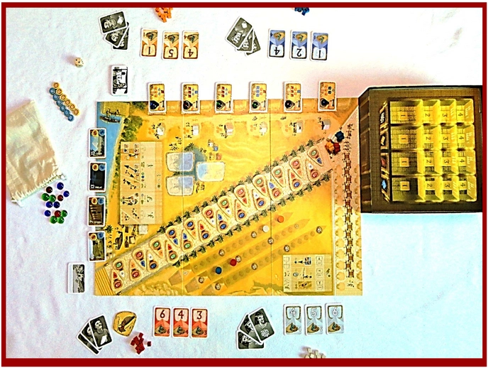 Dahschur - die Rote Pyramide: Ein strategisches Brettspiel